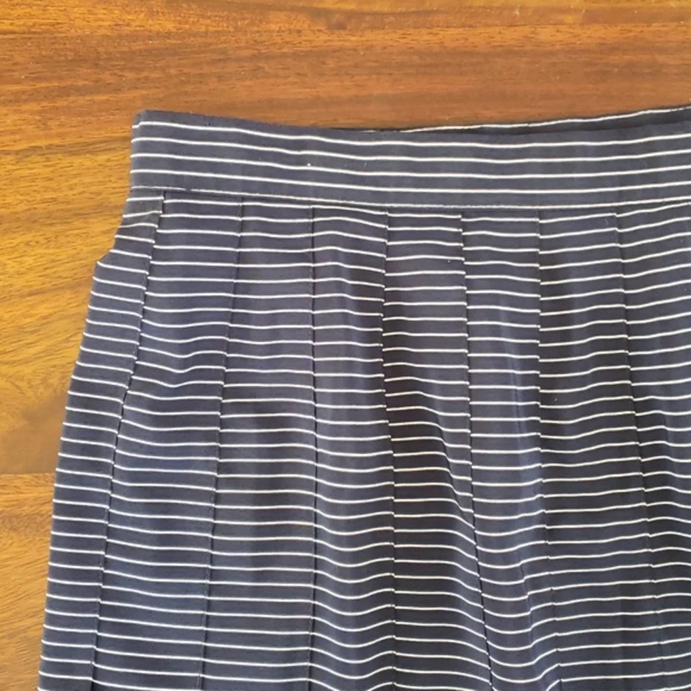 Vintage Navy White Stripe Pleated A-Line Skirt Nautical Preppy Mid-Length M